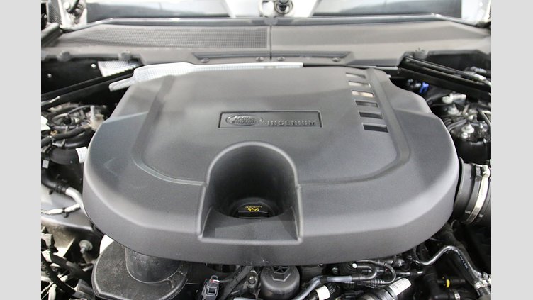 2025 認定中古車 Land Rover Defender 130 カルパチアングレイ D350 ディーゼルマイルドハイブリッド X-Dynamic SE