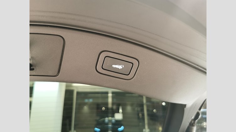 2022 認定中古車 Jaguar F-Type ブリティッシュレーシンググリーン P300 オートマチック 後輪駆動 F-TYPEクーペ R-DYNAMIC