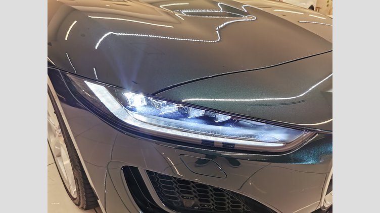 2022 認定中古車 Jaguar F-Type ブリティッシュレーシンググリーン P300 オートマチック 後輪駆動 F-TYPEクーペ R-DYNAMIC