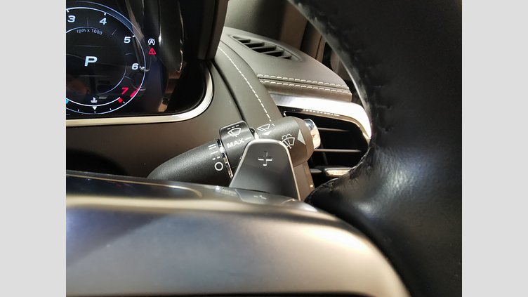 2022 認定中古車 Jaguar F-Type ブリティッシュレーシンググリーン P300 オートマチック 後輪駆動 F-TYPEクーペ R-DYNAMIC