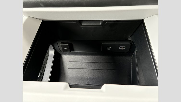 2024 認定中古車 Land Rover Defender 90 カルパチアングレイ D350 ディーゼルマイルドハイブリッド X-Dynamic HSE