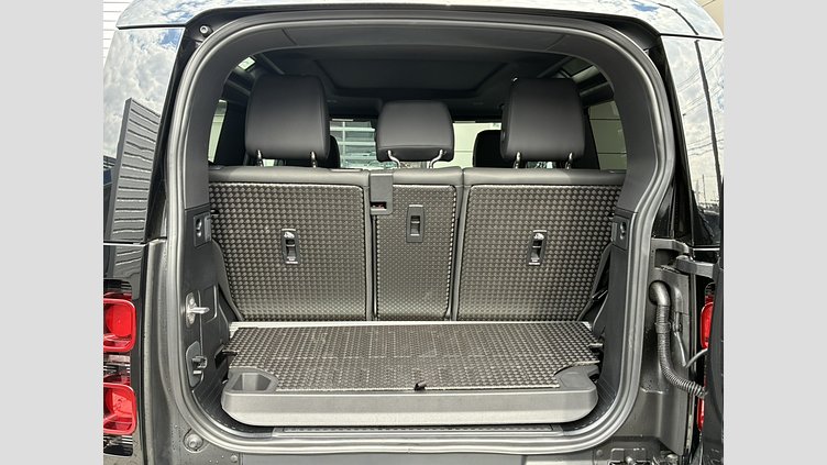 2024 認定中古車 Land Rover Defender 90 カルパチアングレイ D350 ディーゼルマイルドハイブリッド X-Dynamic HSE