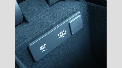 Range Rover Velar 37