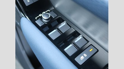 Range Rover Velar 40