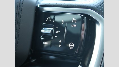 Range Rover Velar 10