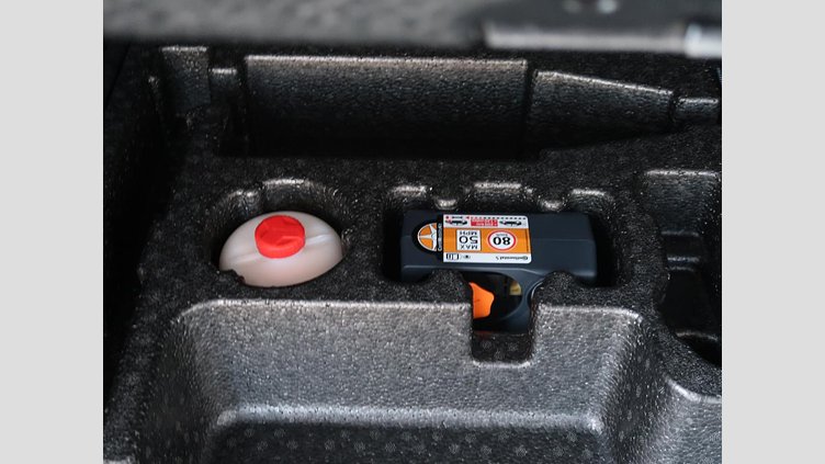 2022 認定中古車 Land Rover Range Rover Velar バイロンブルー P250 AWD（オートマチック） R-DYNAMIC S