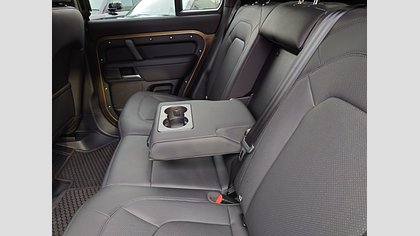 Defender 110 36