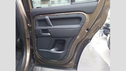 Defender 110 30