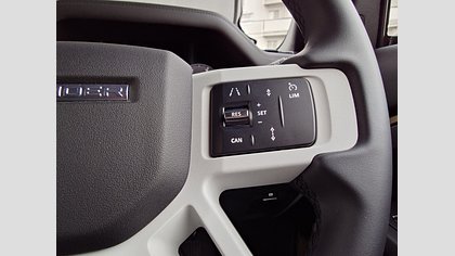 Defender 110 56