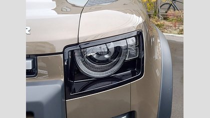 Defender 110 6