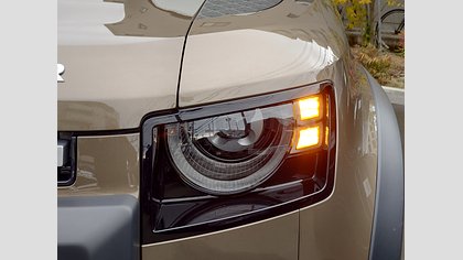 Defender 110 7