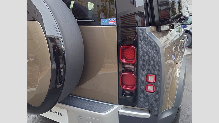 2024 認定中古車 Land Rover Defender 110 ゴンドワナストーン D350 ディーゼルマイルドハイブリッド S