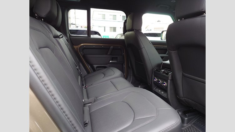 2024 認定中古車 Land Rover Defender 110 ゴンドワナストーン D350 ディーゼルマイルドハイブリッド S