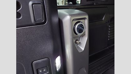 Defender 110 70