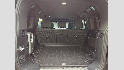 Defender 110 57