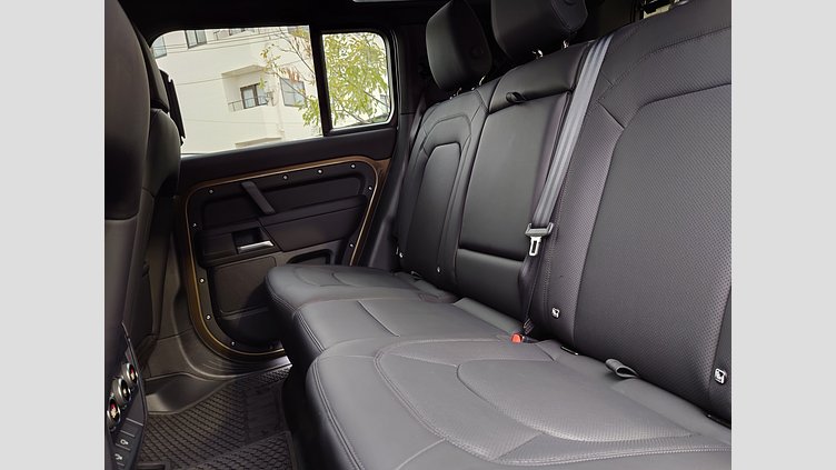 2024 認定中古車 Land Rover Defender 110 ゴンドワナストーン D350 ディーゼルマイルドハイブリッド S