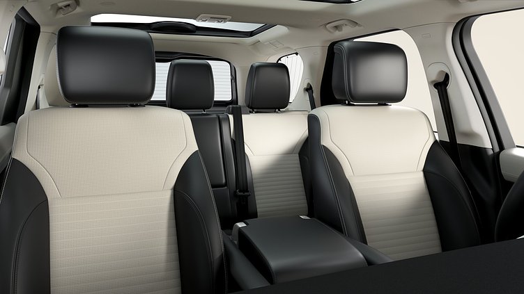 2026 NAUJI AUTOMOBILIAI Land Rover Discovery Santorini Black D250 Diesel Mild Hybrid Dynamic SE