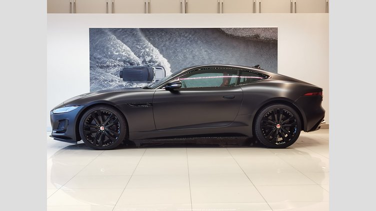 2022 認定中古車 Jaguar F-Type サントリーニブラック P450 オートマチック 全輪駆動 F-TYPEクーペ R-DYNAMIC BLACK