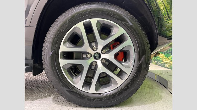 2021 認定中古車 Land Rover Defender 110 サントリーニブラック D300 AWD（AT） X