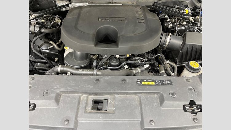 2021 認定中古車 Land Rover Defender 110 サントリーニブラック D300 AWD（AT） X