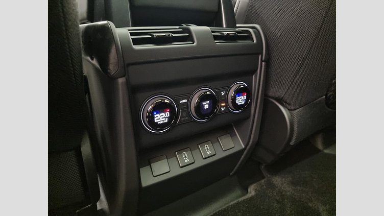 2026 Nova vozila Land Rover Defender 110 Narvik Black P635 AWD AUTOMATIC MHEV OCTA BLACK