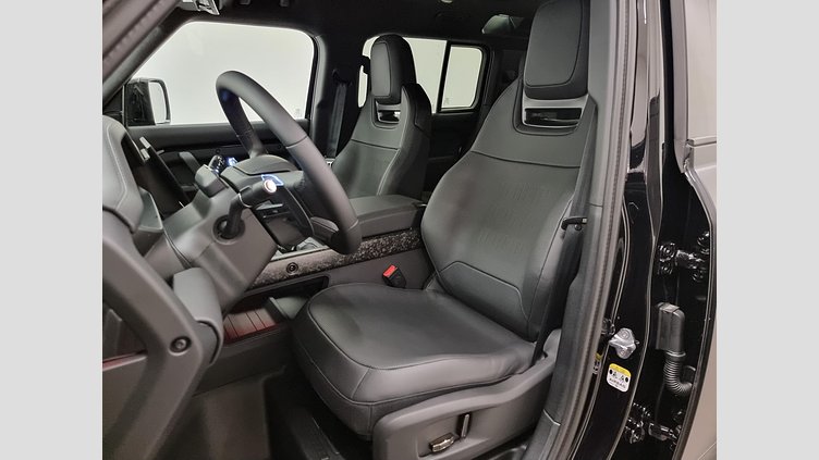 2026 Nova vozila Land Rover Defender 110 Narvik Black P635 AWD AUTOMATIC MHEV OCTA BLACK