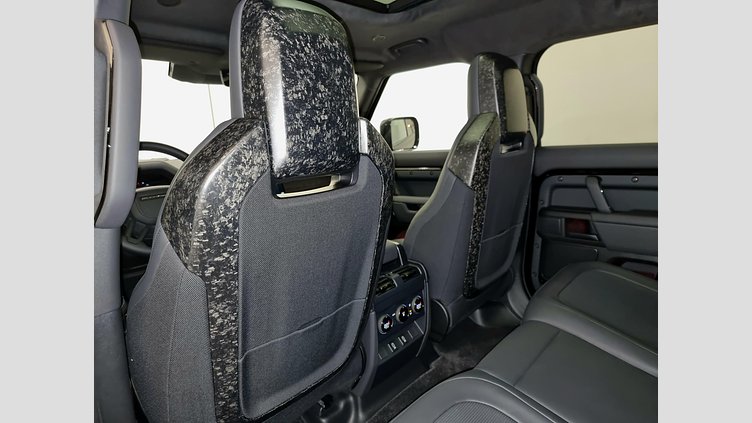 2026 Nova vozila Land Rover Defender 110 Narvik Black P635 AWD AUTOMATIC MHEV OCTA BLACK