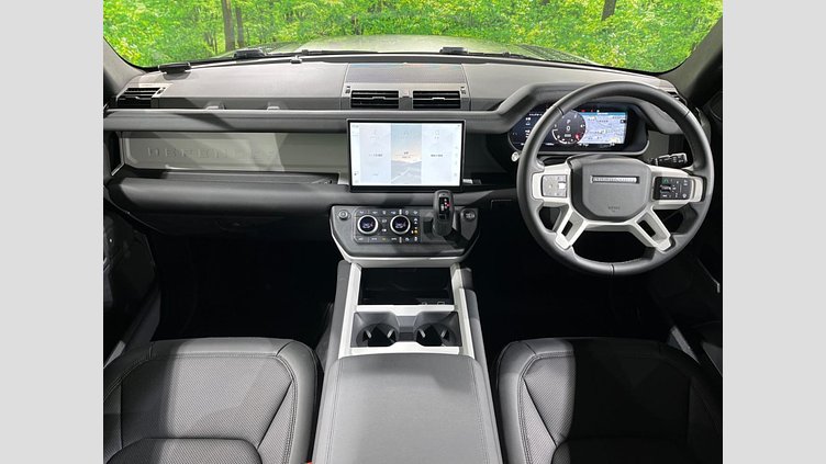 2024 認定中古車 Land Rover Defender 110 シリコンシルバー D350 ディーゼルマイルドハイブリッド X-Dynamic SE　HAKUBA EDITION