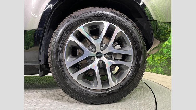 2024 認定中古車 Land Rover Defender 110 シリコンシルバー D350 ディーゼルマイルドハイブリッド X-Dynamic SE　HAKUBA EDITION