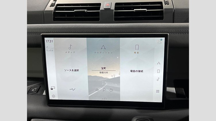 2024 認定中古車 Land Rover Defender 110 シリコンシルバー D350 ディーゼルマイルドハイブリッド X-Dynamic SE　HAKUBA EDITION