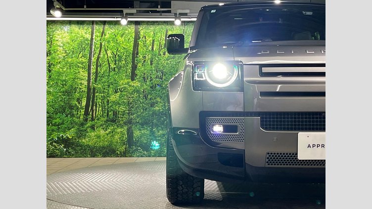 2024 認定中古車 Land Rover Defender 110 シリコンシルバー D350 ディーゼルマイルドハイブリッド X-Dynamic SE　HAKUBA EDITION