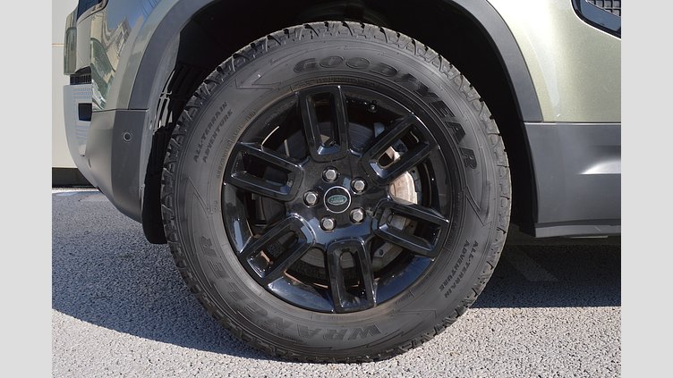 2023 認定中古車 Land Rover Defender 110 パンゲアグリーン D300 AWD（AT） S