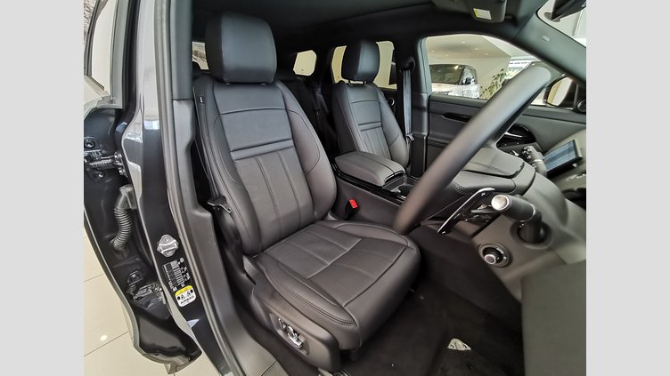 2024 認定中古車 Land Rover Range Rover Evoque カルパチアングレイ プラグインハイブリッド（ガソリン） Standard Wheelbase DYNAMIC HSE