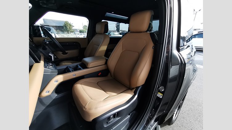 2024 認定中古車 Land Rover Defender 90 カルパチアングレイ D350 ディーゼルマイルドハイブリッド X-Dynamic HSE