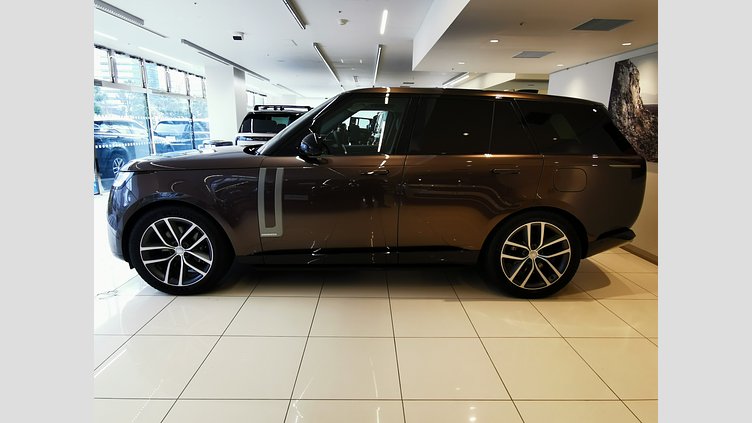 2024 認定中古車 Land Rover Range Rover トルマリンブラウン - グロスフィニッシュ P550 AWD PHEV（AT） スタンダードホイールベース Autobiography