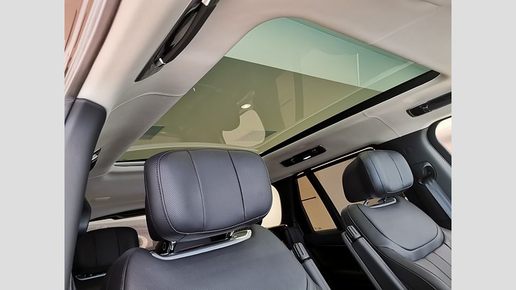 2024 認定中古車 Land Rover Range Rover トルマリンブラウン - グロスフィニッシュ P550 AWD PHEV（AT） スタンダードホイールベース Autobiography