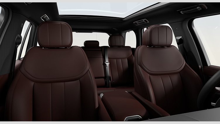 2025 New Land Rover Range Rover Ostuni Pearl White D300 Diesel Mild Hybrid Standard Wheelbase HSE