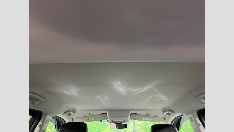 2021 認定中古車 Land Rover Discovery Sport ユーロンホワイト D200 AWD（オートマチック）MHEV 標準ホイールベース SE