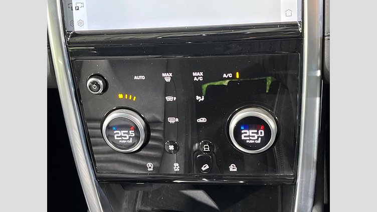 2021 認定中古車 Land Rover Discovery Sport ユーロンホワイト D200 AWD（オートマチック）MHEV 標準ホイールベース SE