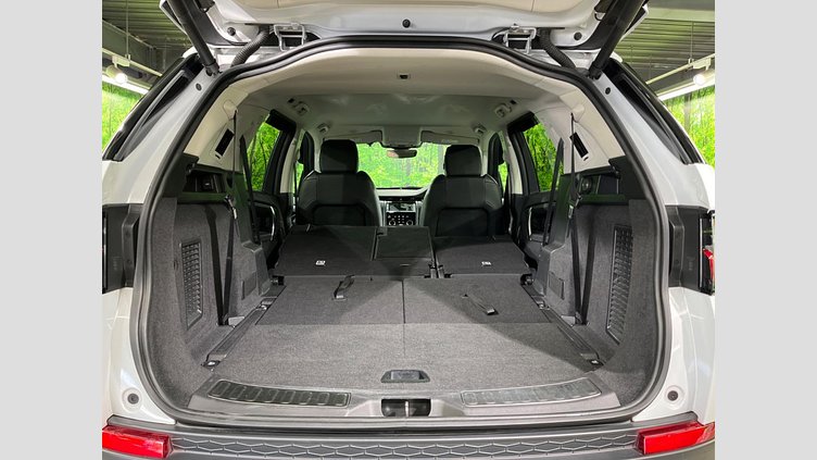 2021 認定中古車 Land Rover Discovery Sport ユーロンホワイト D200 AWD（オートマチック）MHEV 標準ホイールベース SE