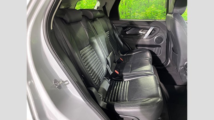 2021 認定中古車 Land Rover Discovery Sport ユーロンホワイト D200 AWD（オートマチック）MHEV 標準ホイールベース SE