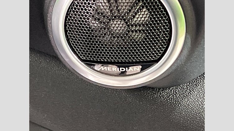 2024 認定中古車 Land Rover Range Rover Evoque フジホワイト P200（ガソリン） スタンダードホイールベース DYNAMIC SE