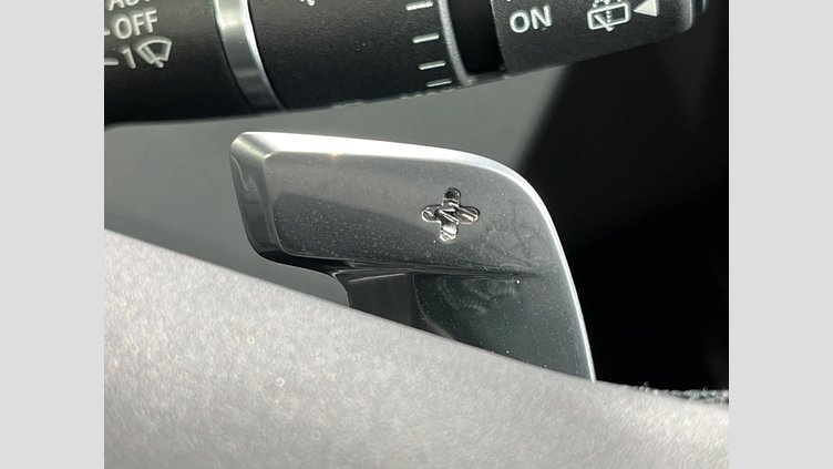 2024 認定中古車 Land Rover Range Rover Evoque フジホワイト P200（ガソリン） スタンダードホイールベース DYNAMIC SE