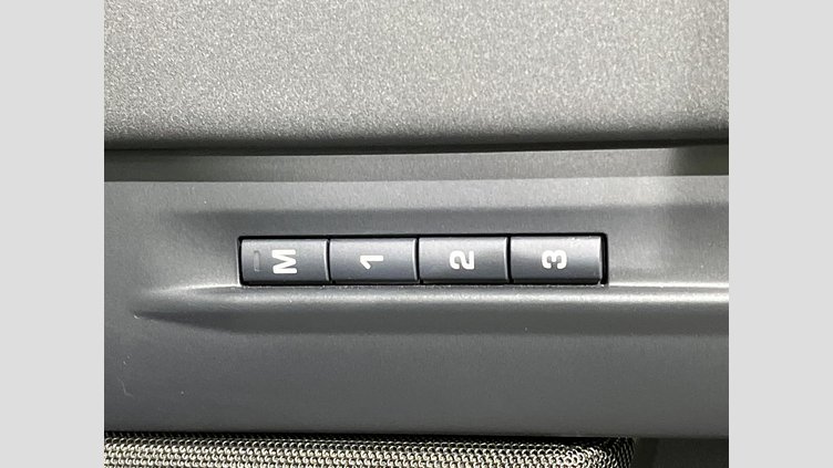 2024 認定中古車 Land Rover Range Rover Evoque フジホワイト P200（ガソリン） スタンダードホイールベース DYNAMIC SE