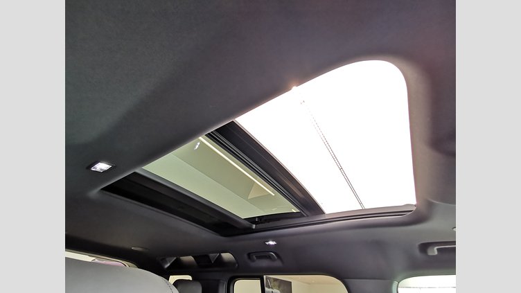 2023 認定中古車 Land Rover Defender 110 ハクバシルバー D300 AWD（AT） X