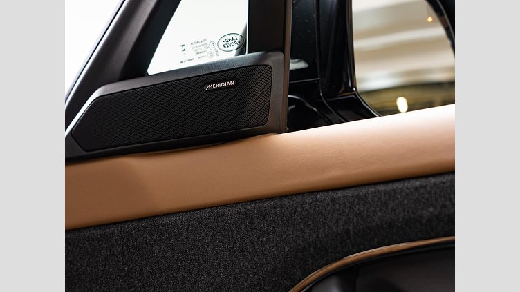 2024 認定中古車 Land Rover Range Rover Sport サントリーニブラック D300マイルドハイブリッド スタンダードホイールベース Dynamic SE