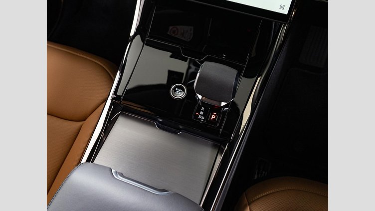 2024 認定中古車 Land Rover Range Rover Sport サントリーニブラック D300マイルドハイブリッド スタンダードホイールベース Dynamic SE