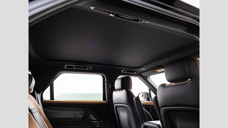 2024 認定中古車 Land Rover Range Rover Sport サントリーニブラック D300マイルドハイブリッド スタンダードホイールベース Dynamic SE