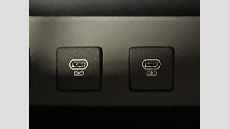 2024 認定中古車 Land Rover Defender 110 セドナレッド D350 ディーゼルマイルドハイブリッド Sedona Edition