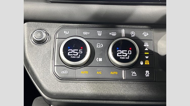 2024 認定中古車 Land Rover Defender 110 セドナレッド D350 ディーゼルマイルドハイブリッド Sedona Edition